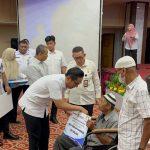 Walikota Medan Salurkan PKH Medan Makmur Untuk 10 Ribu Warga Lansia dan Disabilitas