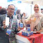 Gubernur BI Destry Damayanti Coba Langsung QRESTO di Booth Pemkot Medan pada FEKDI 2026